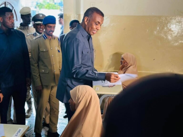 Xisbiga Himilo Qaran oo Madaxweyne Xasan Sheekh uga digay muddo kororsi